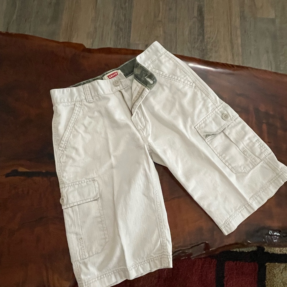 Boys khaki Levi shorts size 16 regular